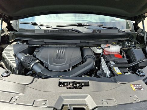 Used 2025 GMC Acadia Elevation FWD image 29