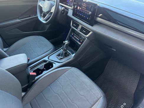 Certified 2026 Volkswagen Taos SE FWD image 16