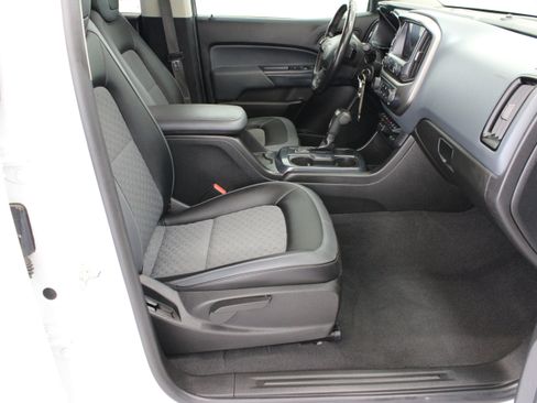 Used 2021 Chevrolet Colorado Z71 w/ Safety Package AWD/4WD image 37