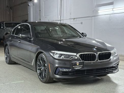 Used 2017 BMW 540i xDrive image 3