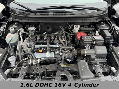 Used 2025 Nissan Kicks Play S image 12