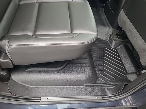 Used 2018 Chevrolet Silverado 1500 LTZ Z71 w/ Centennial Edition image 21