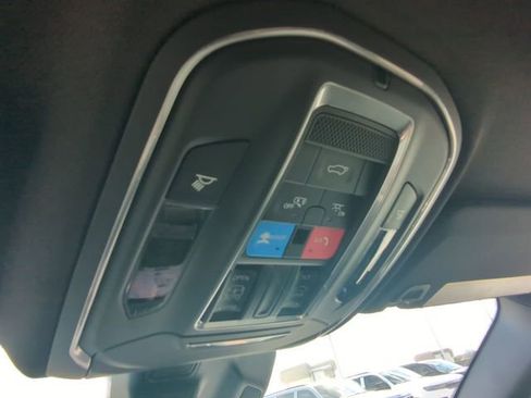 New 2026 Jeep Grand Cherokee Altitude image 24