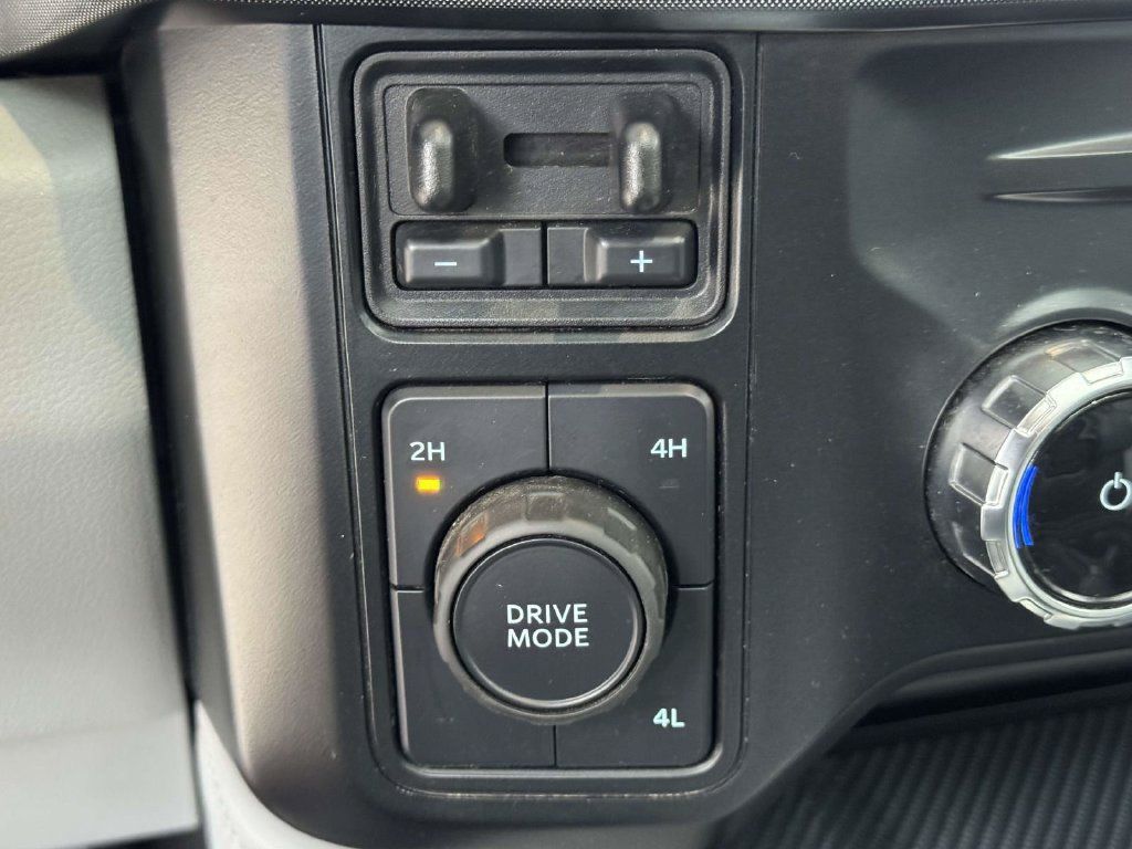 Used 2023 Ford F450 Limited w/ FX4 Off-Road Package AWD/4WD image 8