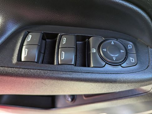 Used 2020 Chevrolet Equinox Premier w/ LPO, Cargo Package image 15