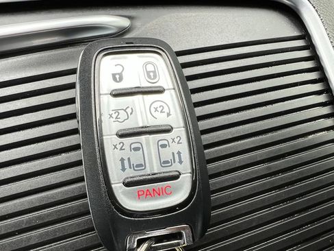 Used 2021 Chrysler Pacifica Limited w/ Premium & Safety Sphere Group AWD/4WD image 51