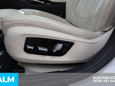 Used 2023 BMW 540i xDrive w/ Executive Package image 11