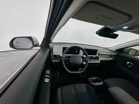 Used 2024 Hyundai Ioniq 5 SEL image 18