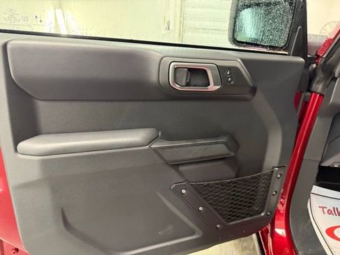 New 2025 Ford Bronco Badlands image 11