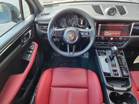 New 2026 Porsche Macan image 14