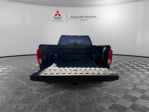 Used 2024 GMC Sierra 1500 Elevation image 9