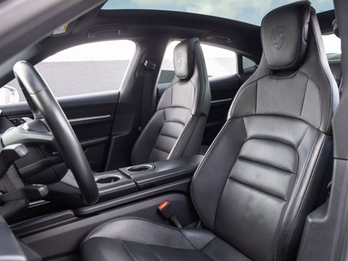 Used 2020 Porsche Taycan 4S image 5