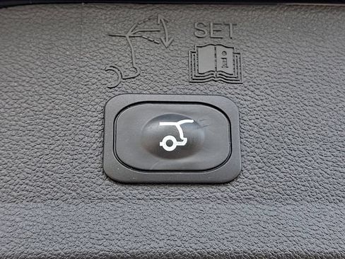 Used 2019 Ford Escape SEL AWD/4WD image 32