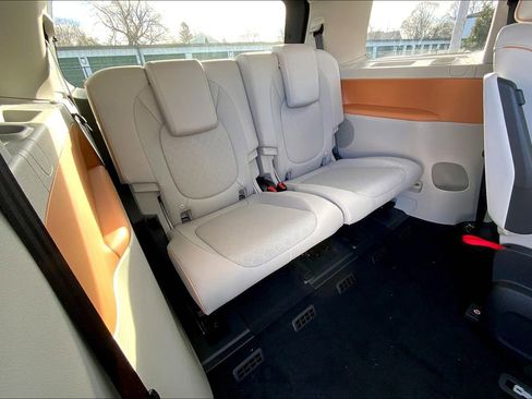 New 2025 Volkswagen ID. Buzz 1st Edition image 22