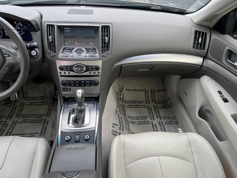 Used 2012 INFINITI G37 x w/ Premium Pkg image 32