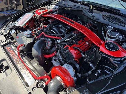 Used 2017 Ford Mustang GT Premium RWD image 70