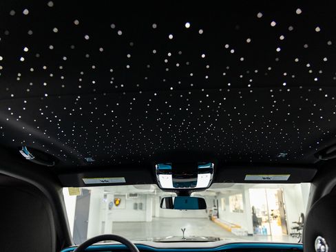 New 2026 Rolls-Royce Cullinan Black Badge image 47