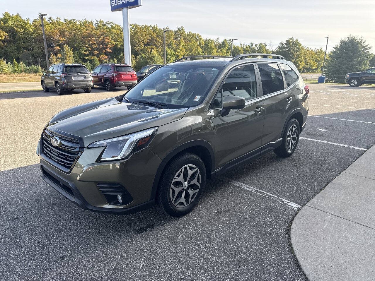 Used 2022 Subaru Forester Premium AWD/4WD image 8