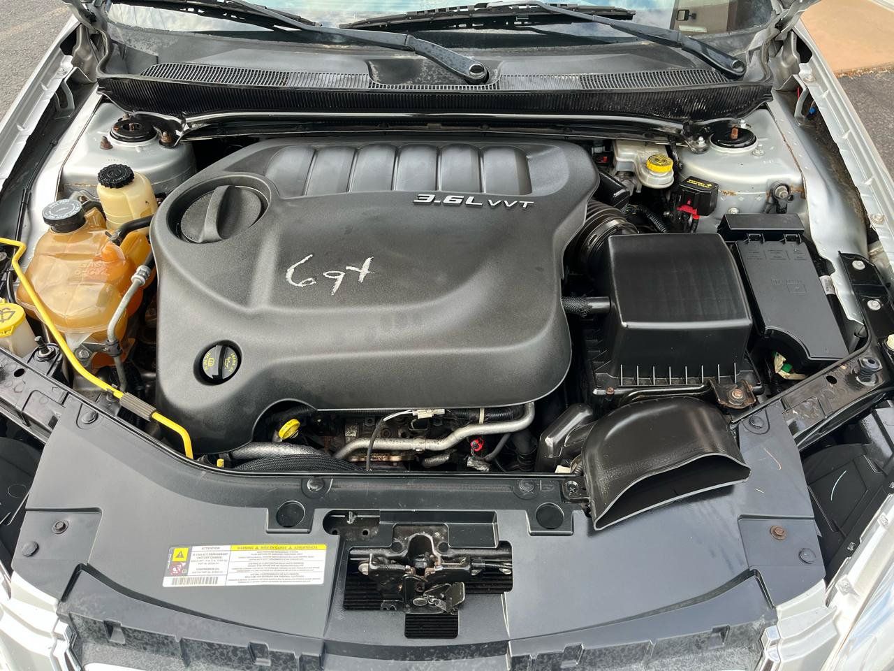 Used 2012 Chrysler 200 Touring w/ Cold Weather Group FWD image 10