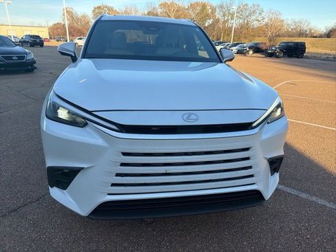 Used 2025 Lexus TX 350 AWD image 2