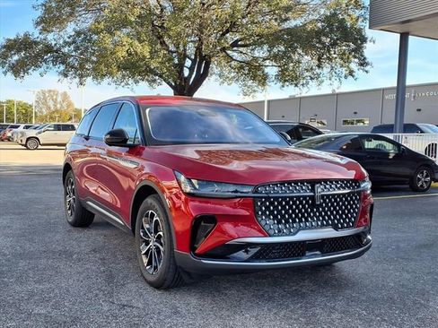 New 2026 Lincoln Nautilus Premier image 4