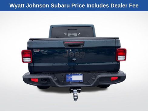 Used 2025 Jeep Gladiator Sport AWD/4WD image 7