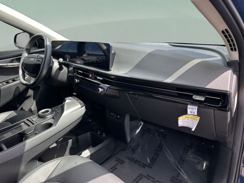 Used 2025 Kia EV6 Light RWD image 36