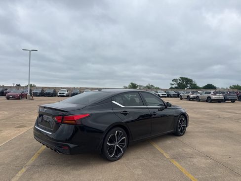 Certified 2023 Nissan Altima 2.5 SR w/ SR Premium Package FWD image 21