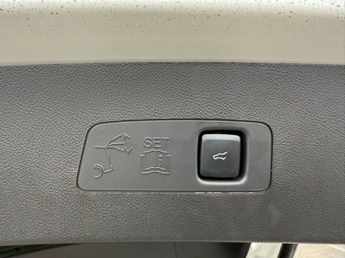 New 2025 Lincoln Corsair Reserve w/ Towing Package image 45