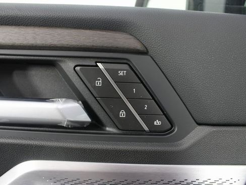 New 2026 GMC Acadia Denali Ultimate image 17