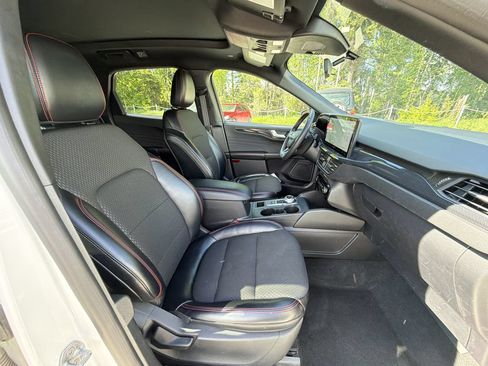 Used 2024 Ford Escape ST-Line w/ Tech Pack #1 AWD/4WD image 21