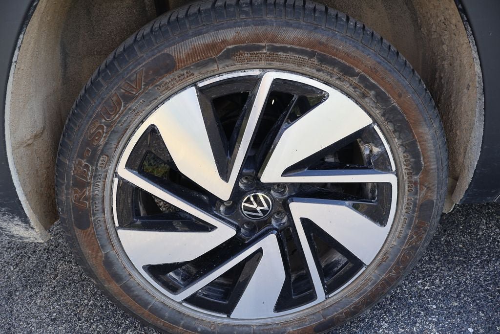 Used 2025 Volkswagen Atlas SE AWD/4WD image 11