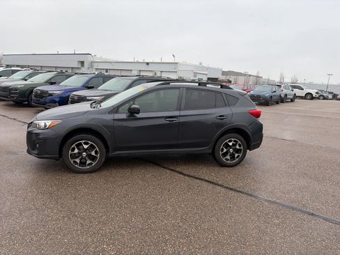 Used 2018 Subaru Crosstrek 2.0i Premium image 2