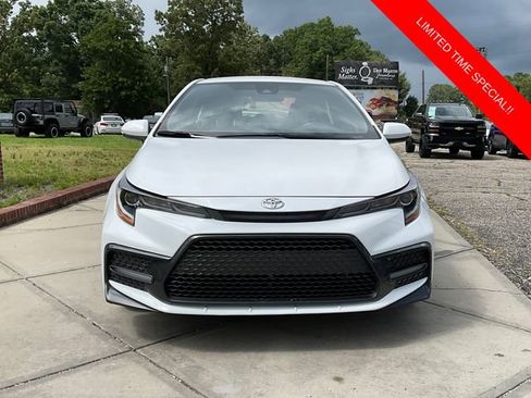 Used 2022 Toyota Corolla SE image 2