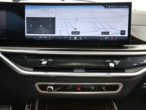 Used 2026 BMW X7 xDrive40i w/ M Sport Package AWD/4WD image 14