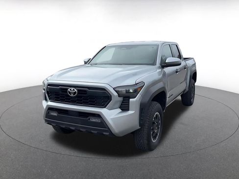 Used 2025 Toyota Tacoma TRD Off-Road image 4