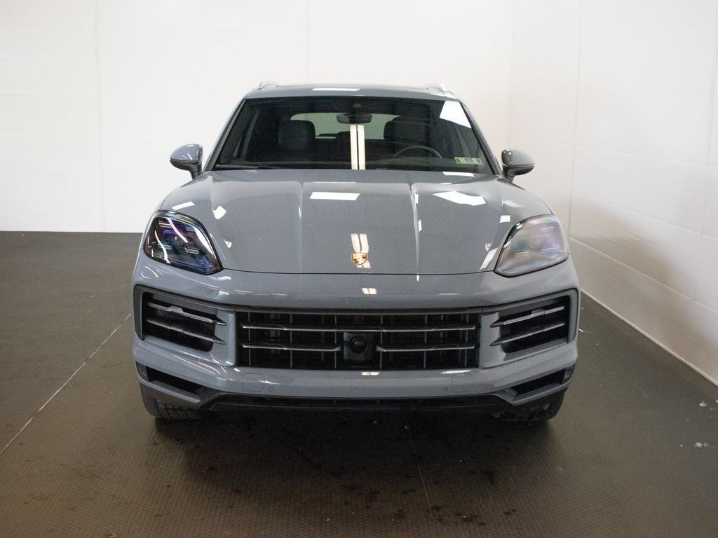 Certified 2024 Porsche Cayenne AWD/4WD image 7