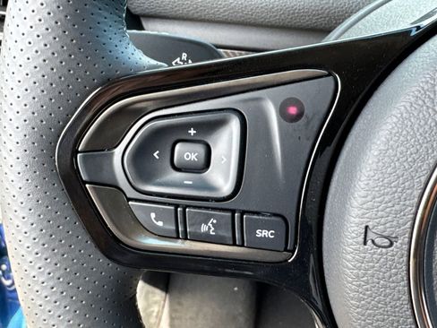 New 2025 VinFast VF 8 Eco AWD/4WD image 31