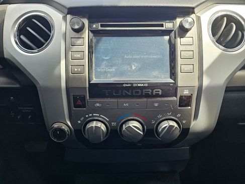 Used 2018 Toyota Tundra SR5 w/ TRD Off Road Package AWD/4WD image 21