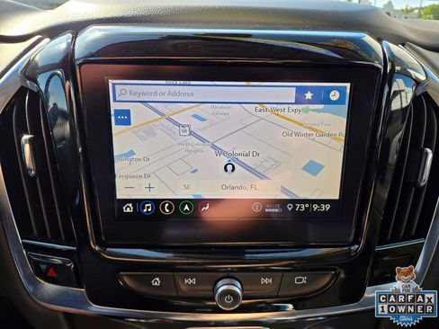 Used 2021 Chevrolet Traverse RS FWD image 32