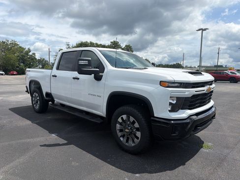 New 2026 Chevrolet Silverado 2500 Custom w/ Custom Value Package AWD/4WD image 3