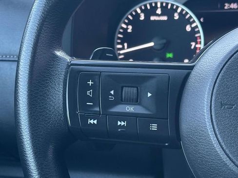 Used 2024 Nissan Pathfinder S image 24