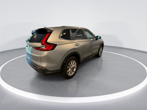 Used 2025 Honda CR-V EX image 8