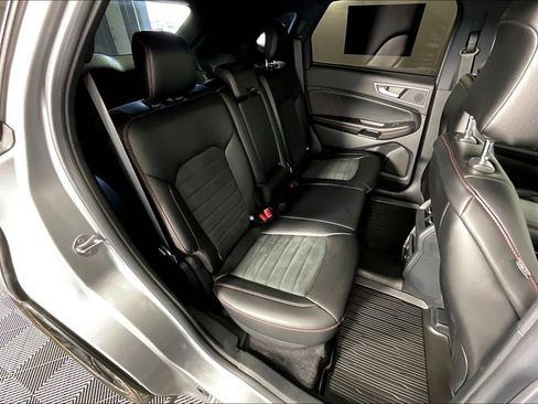 Used 2021 Ford Edge ST-Line image 35