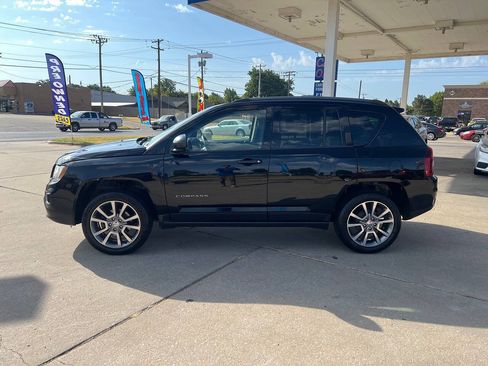 Used 2016 Jeep Compass Sport w/ Power Value Group FWD image 4