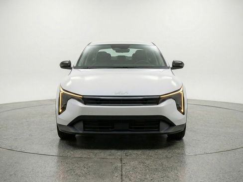 Used 2025 Kia K4 FWD image 2