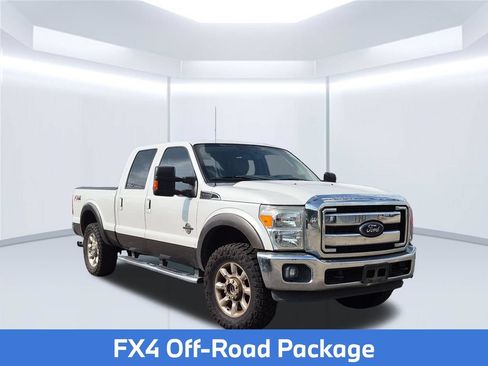 Used 2016 Ford F250 Lariat w/ Lariat Interior Package AWD/4WD image 5