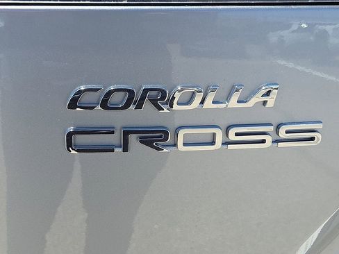 New 2026 Toyota Corolla Cross LE FWD image 11
