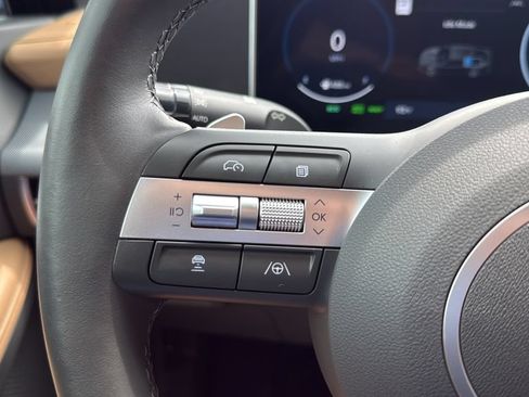 Certified 2025 Hyundai Sonata Limited FWD image 21