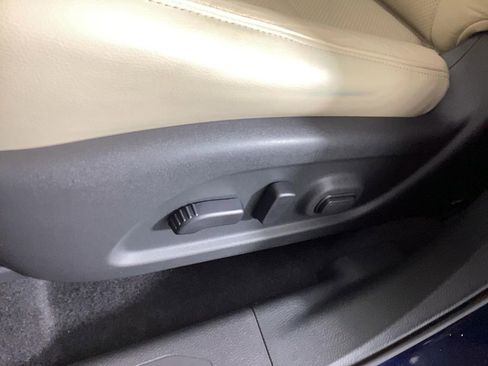 Used 2023 Nissan Murano SL w/ SL Moonroof Package image 17